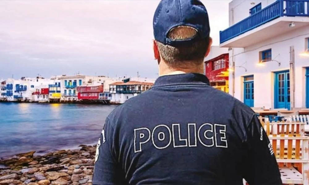 Μπαράζ ελέγχων σε νησιά: Πρόστιμο 10.000 ευρώ σε μπαρ στη Σύρο
